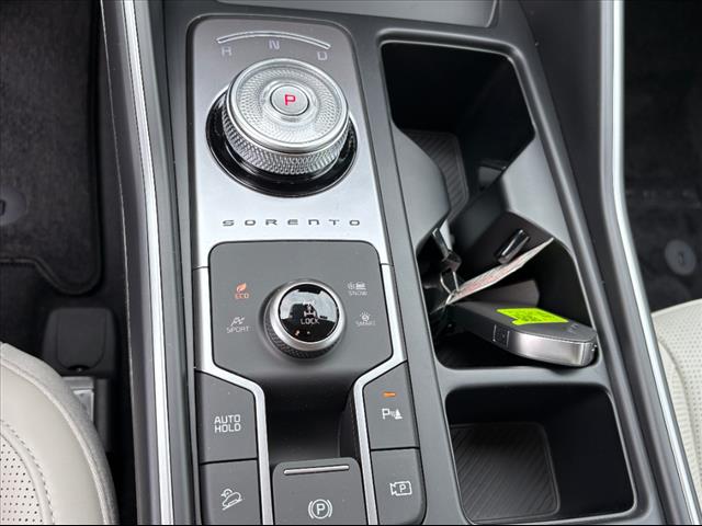 2025 Kia Sorento Hybrid EX