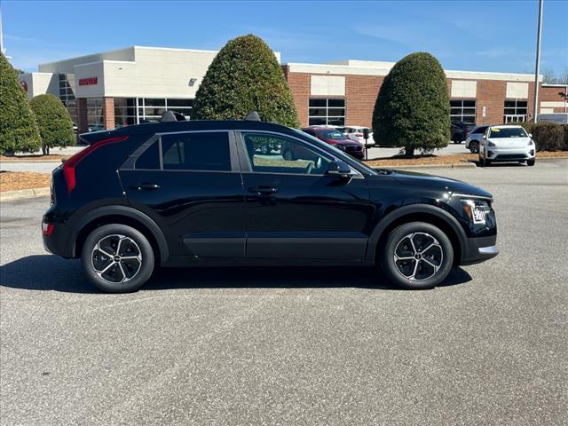 2025 Kia Niro LX