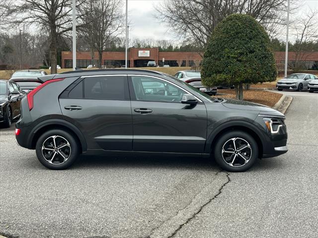 2025 Kia Niro EX