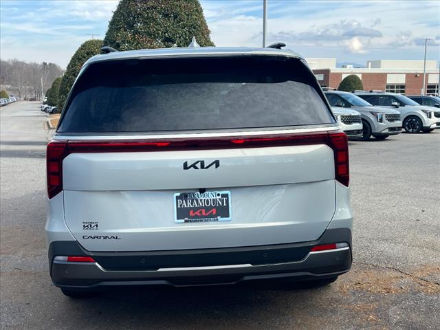 2025 Kia Carnival SX