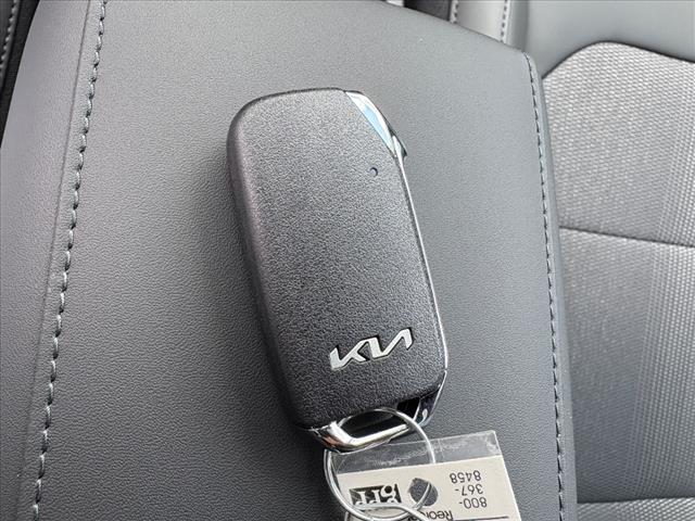 2025 Kia Niro EX