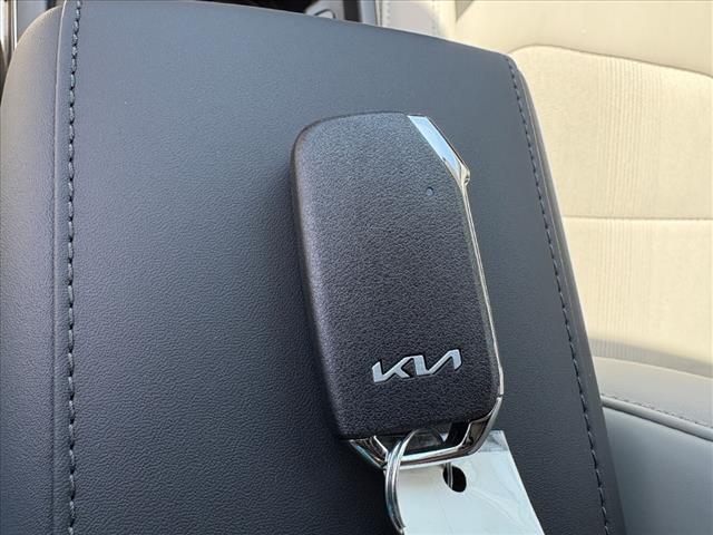 2025 Kia Niro EX