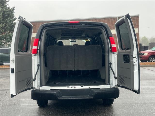 2022 Chevrolet Express LS