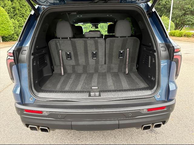 2024 Chevrolet Traverse LS