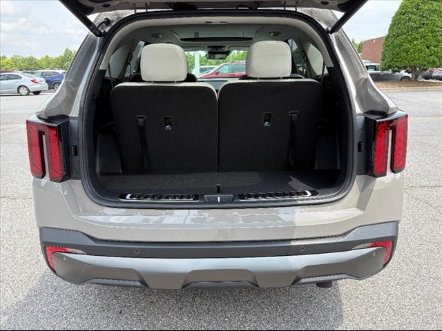 2025 Kia Sorento X-Line EX