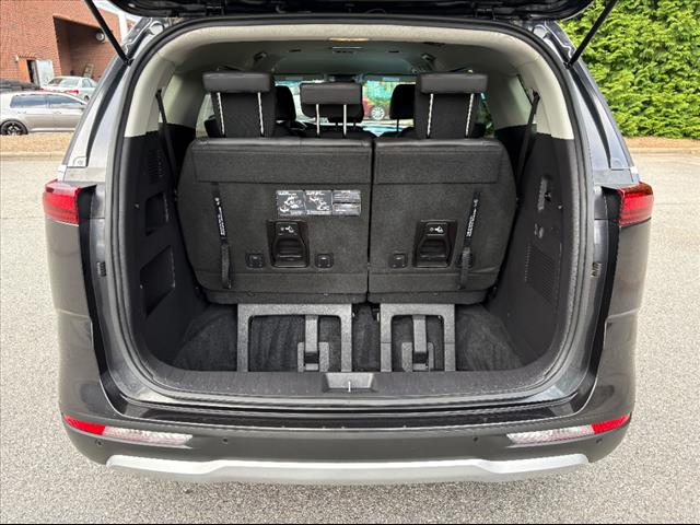 2023 Kia Carnival LX