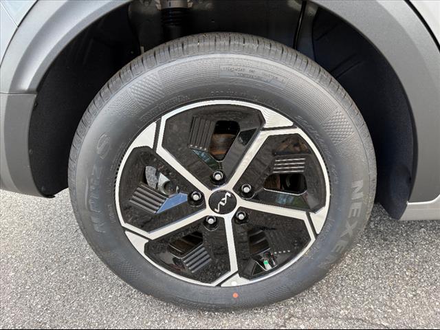 2025 Kia Niro LX