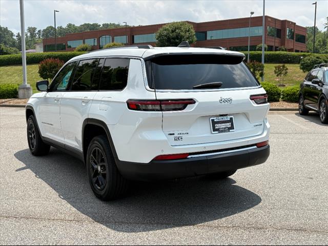 2022 Jeep Grand Cherokee L Laredo
