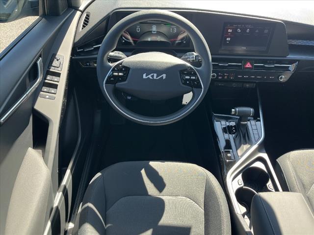 2025 Kia Niro LX