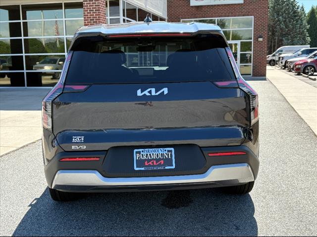 2026 Kia EV9 Light Long Range
