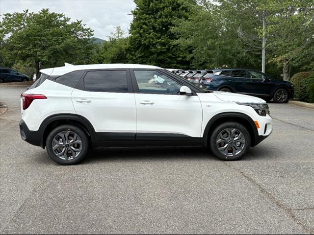 2025 Kia Seltos LX