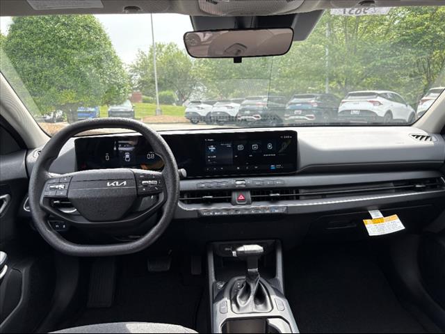 2025 Kia K4 LX