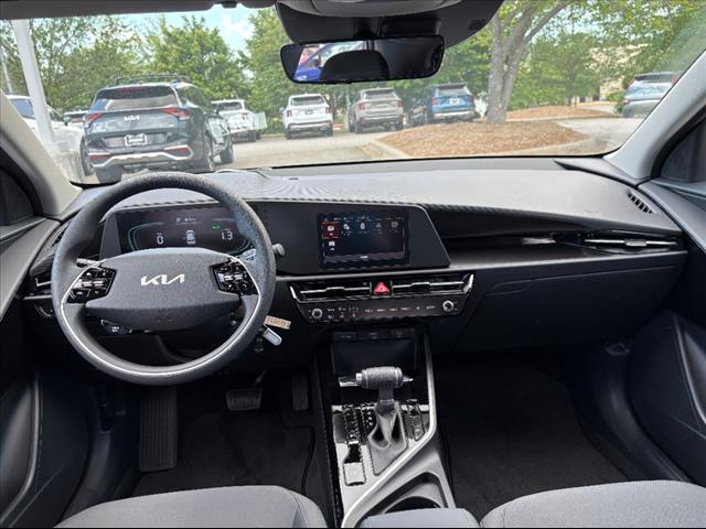 2025 Kia Niro LX