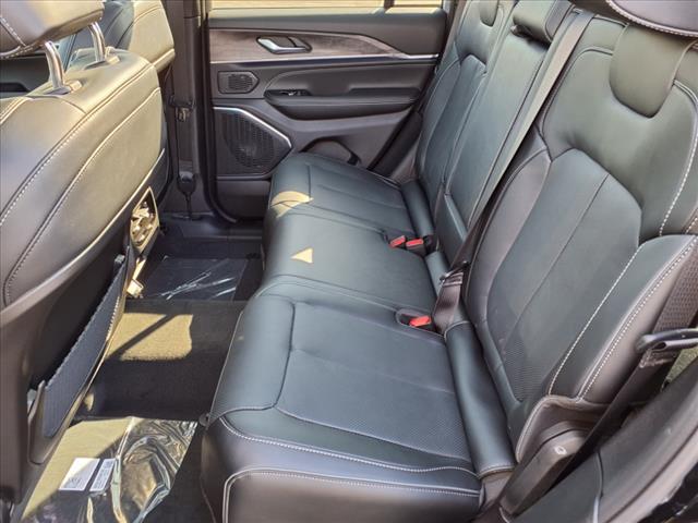2025 Jeep Grand Cherokee Overland