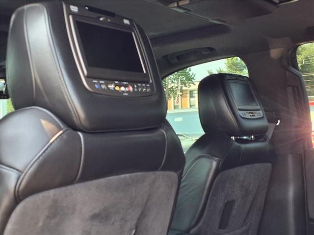2016 Cadillac Escalade Platinum Edition