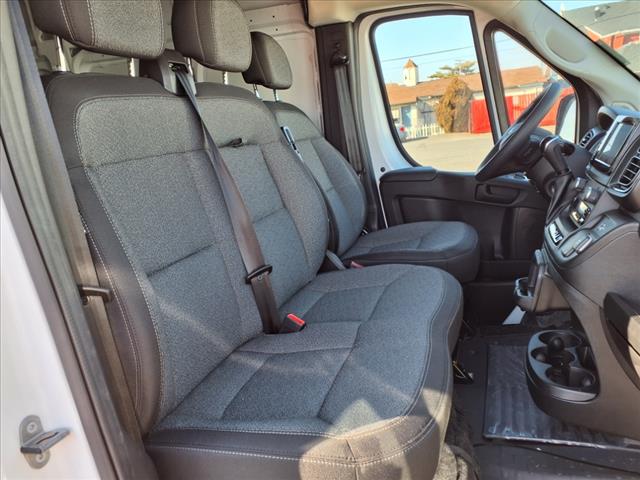2025 RAM ProMaster Base