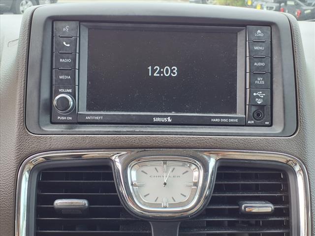 2015 Chrysler Town and Country Touring
