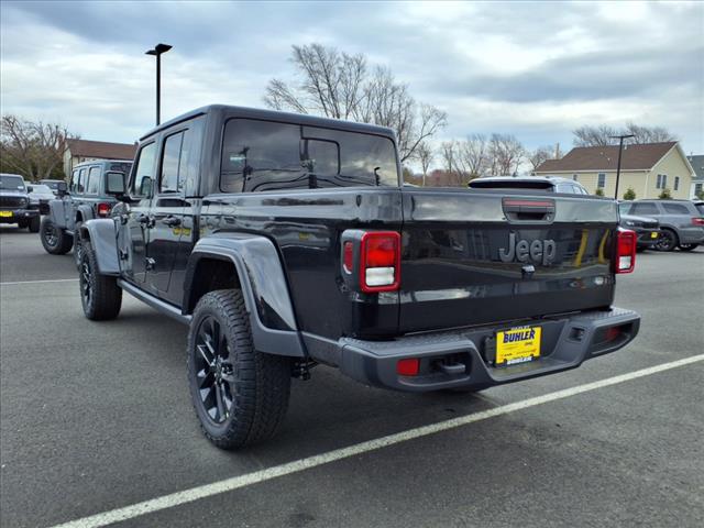 2025 Jeep Gladiator Nighthawk