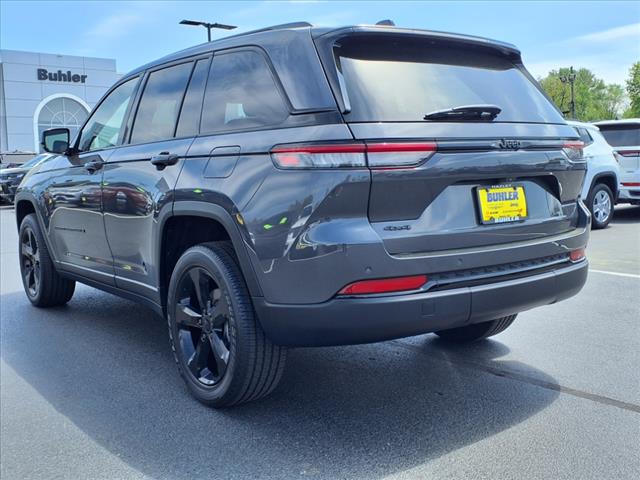 2022 Jeep Grand Cherokee Altitude