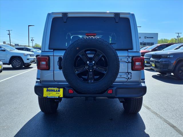 2021 Jeep Wrangler Unlimited Unlimited Sahara Altitude