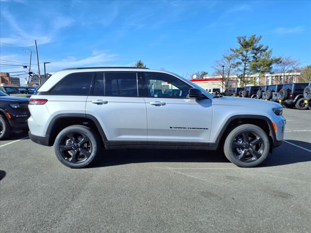 2025 Jeep Grand Cherokee Altitude X