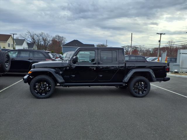 2025 Jeep Gladiator Nighthawk