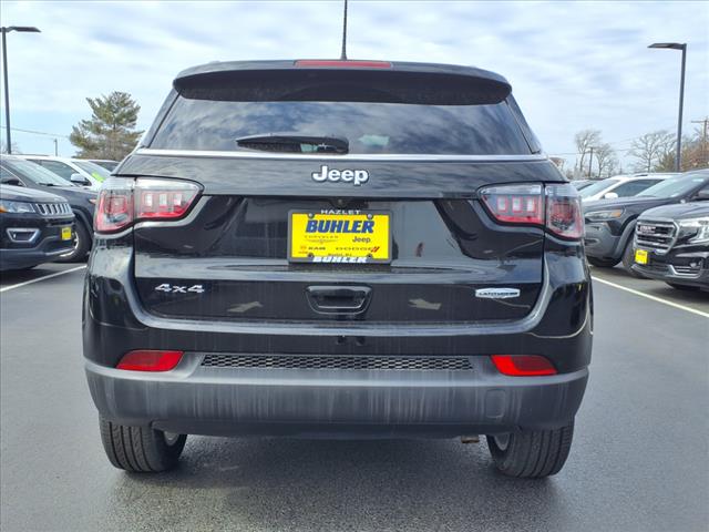2022 Jeep Compass Latitude Lux