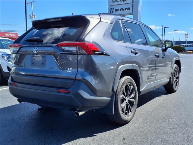 2020 Toyota RAV4 LE