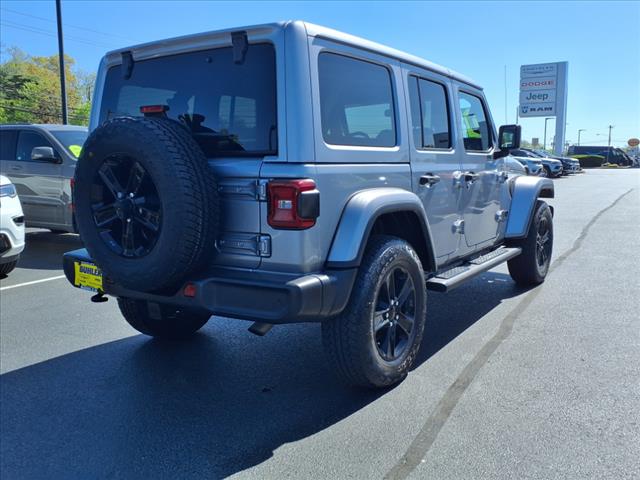 2021 Jeep Wrangler Unlimited Unlimited Sahara Altitude