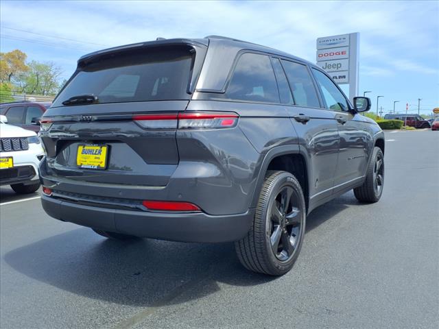 2022 Jeep Grand Cherokee Altitude