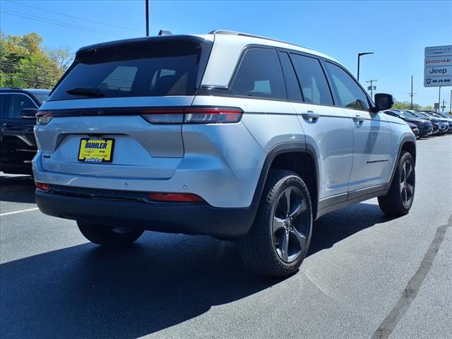 2022 Jeep Grand Cherokee Altitude
