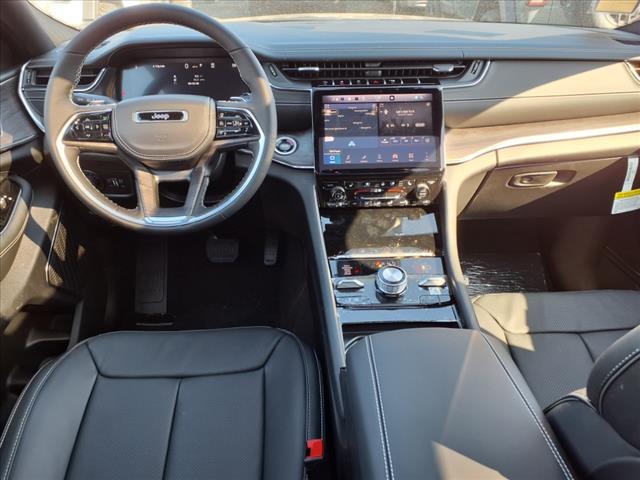 2025 Jeep Grand Cherokee Overland
