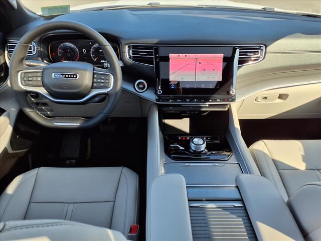 2025 Jeep Wagoneer L Base