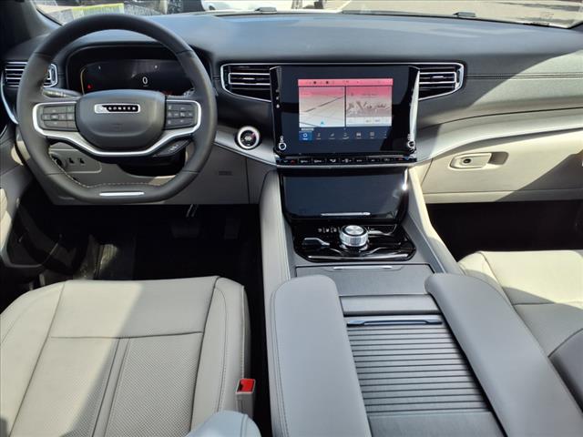 2025 Jeep Wagoneer Base
