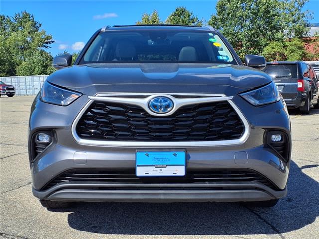 2022 Toyota Highlander Hybrid XLE
