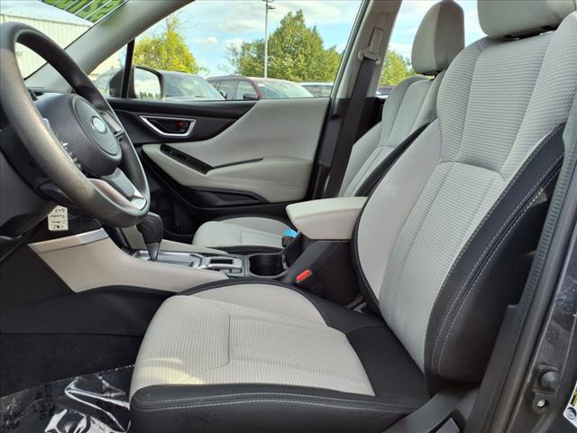 2023 Subaru Forester Base