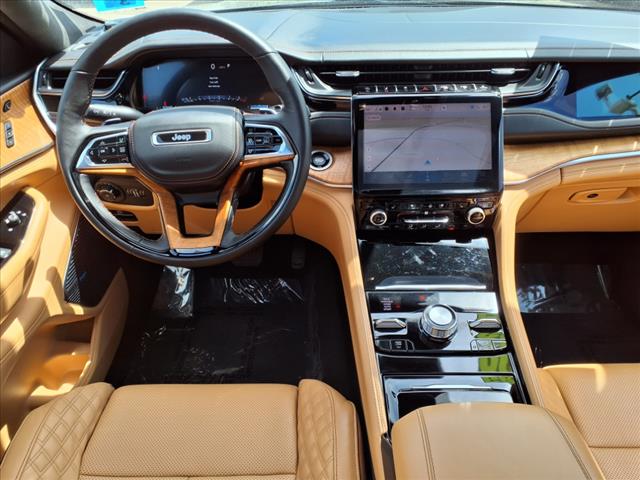 2022 Jeep Grand Cherokee Summit