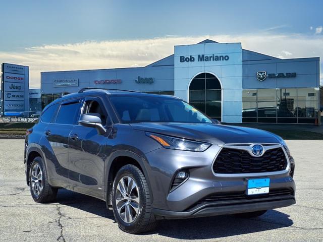 2022 Toyota Highlander Hybrid XLE