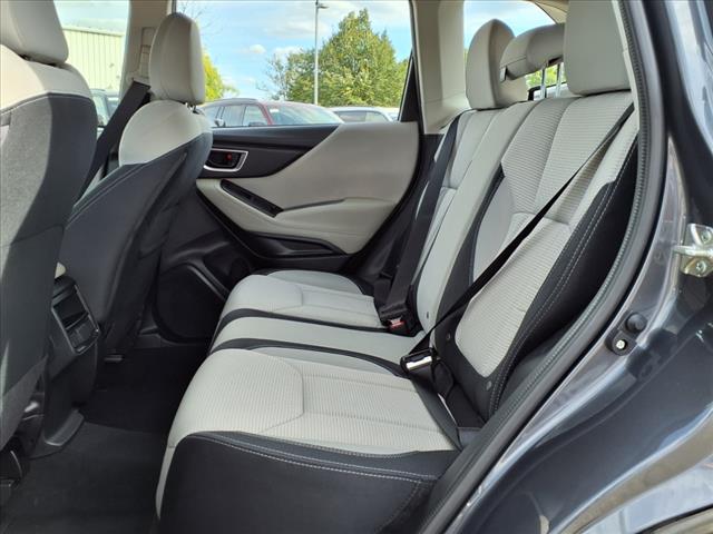 2023 Subaru Forester Base