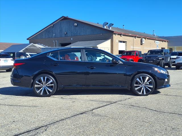 2021 Nissan Altima 2.5 SR