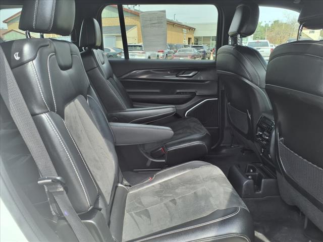 2022 Jeep Grand Cherokee L Altitude