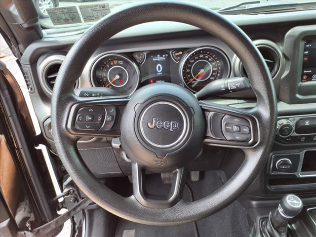 2022 Jeep Gladiator Sport