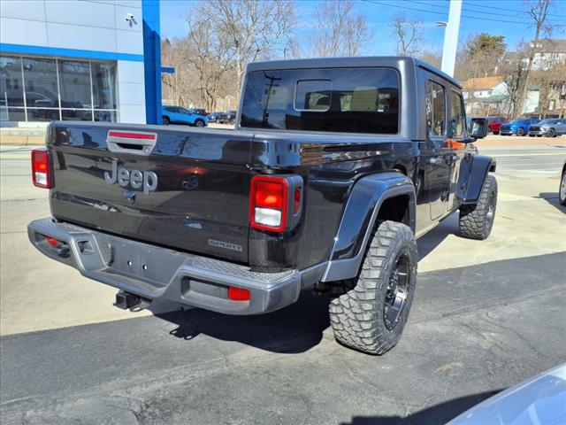 2021 Jeep Gladiator Sport