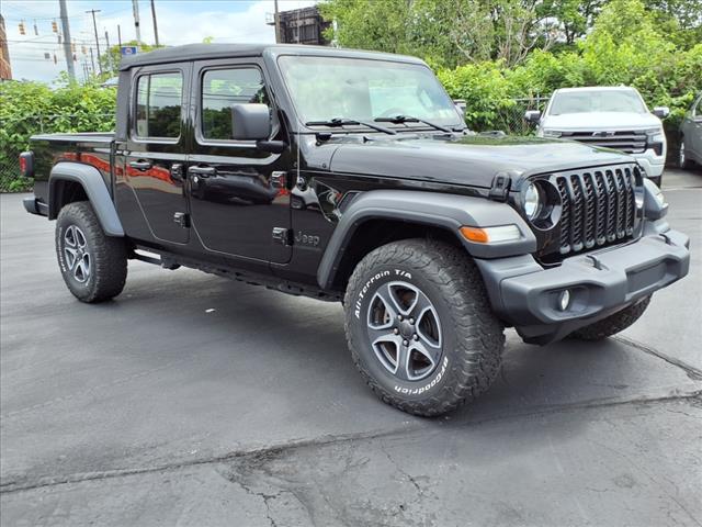 2022 Jeep Gladiator Sport