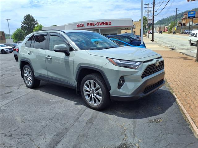 2022 Toyota RAV4 XLE Premium