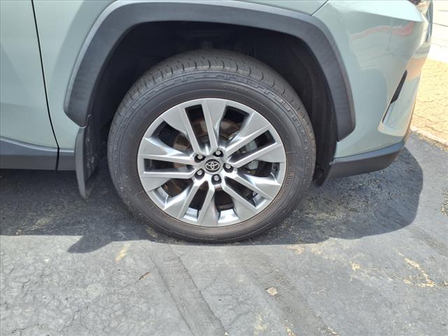 2022 Toyota RAV4 XLE Premium