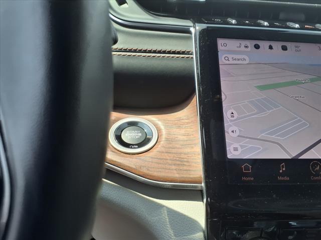 2022 Jeep Grand Cherokee L Summit