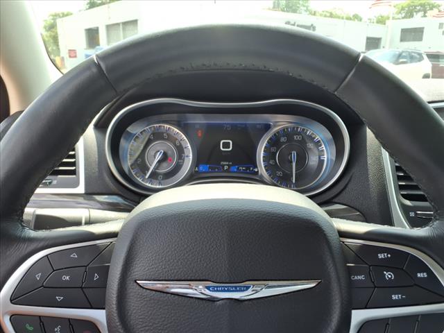 2022 Chrysler 300 Touring