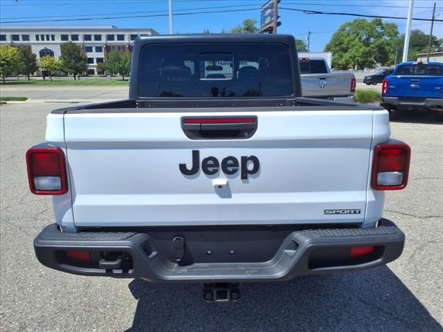 2021 Jeep Gladiator Sport