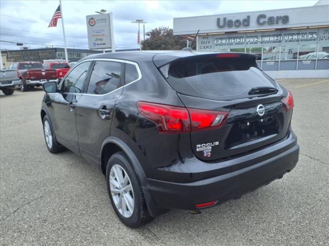 2017 Nissan Rogue Sport S